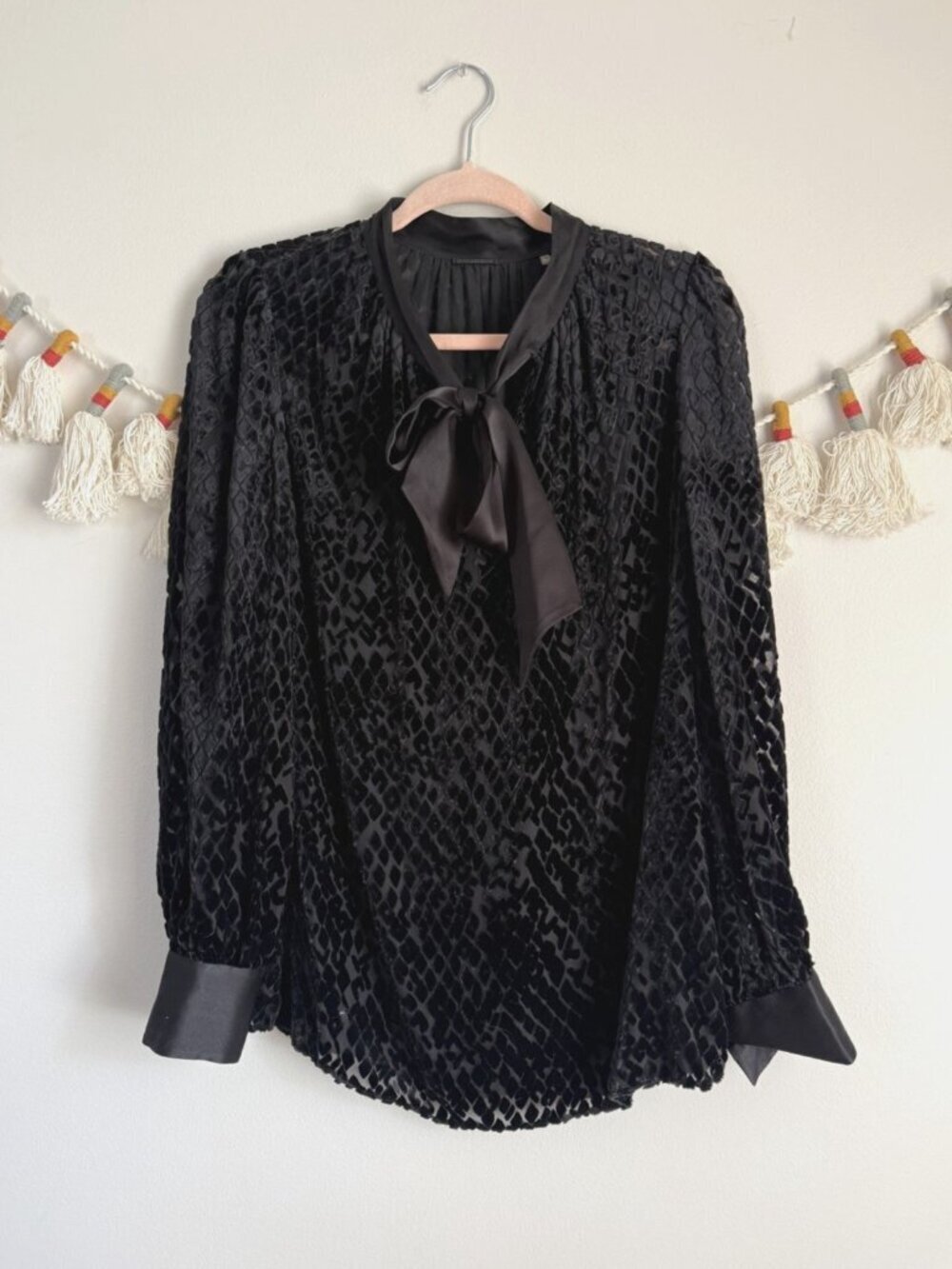 Elie Tahari Burnout Tie Shirt Silk Blend Velvet Long Sleeve Top Black Careerwear